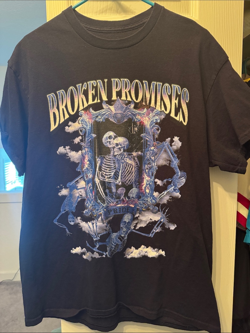 Broken Promises Graphic T-Shirt - Black